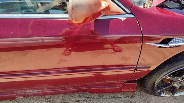 1995 Honda Accord Front Door RH Red — photo 4