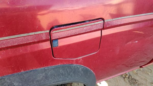1995-1997 Nissan Hardbody Fuel Tank Door With Hinge Gas Lid Oem Filler Red — photo 1