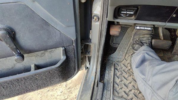 82-93 Chevy S10 Pickup Driver Left Lower Kick Trim Panel Oem Dark Gray — photo 1