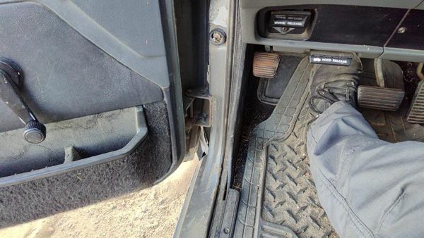 82-93 Chevy S10 Pickup Driver Left Lower Kick Trim Panel Oem Dark Gray — photo 3