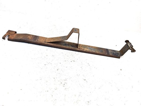 1984-1991 Jeep Grand Wagoneer Spare Tire Carrier Oem — photo 11