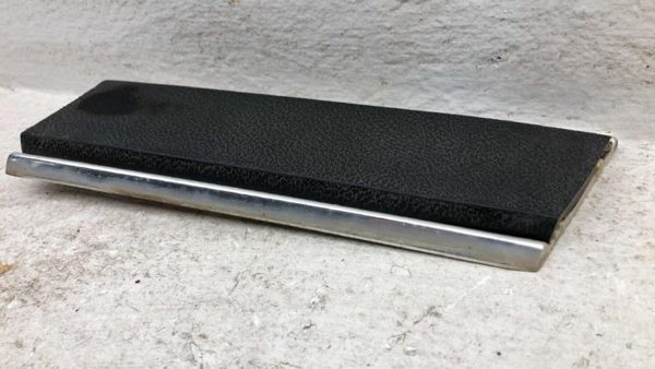 1989 Dodge D100 Passenger Right Fender Rear Molding Oem Trim Strip — photo 3