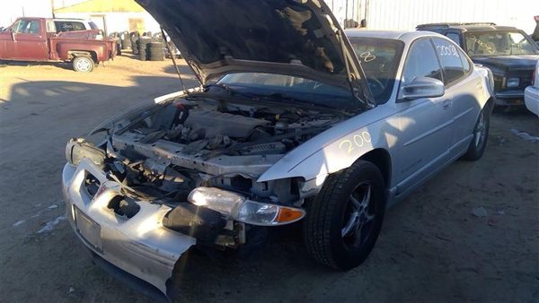 2003 Pontiac Grand Prix — vehicle photo 1