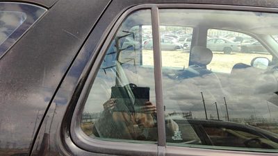 98-05 Ml320 Passenger Right Rear Vent Window Back Door Glass With Frame Oem