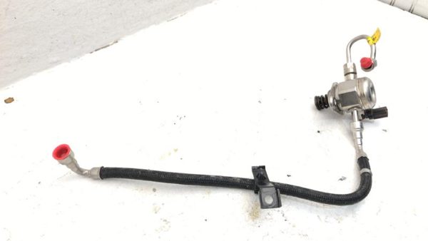 2018-2020 Buick Regal Complete Fuel Pump With Sending Unit Fuel Lines 2.0l Oem — photo 3