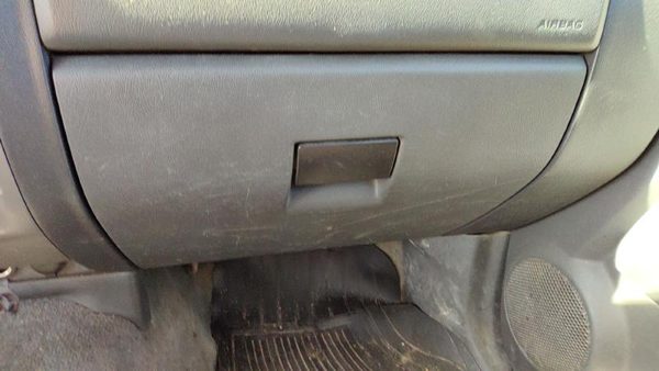 04-09 Gmc Canyon Glove Box Assembly Complete Door With Latch Oem Dark Pewter 19J — photo 3
