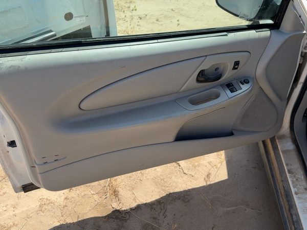 06-07 Monte Carlo Driver Left Front Door Trim Panel With Master Switch Gray 832 — photo 1
