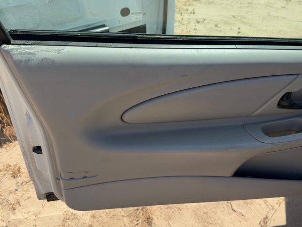 06-07 Monte Carlo Driver Left Front Door Trim Panel With Master Switch Gray 832 — photo 4