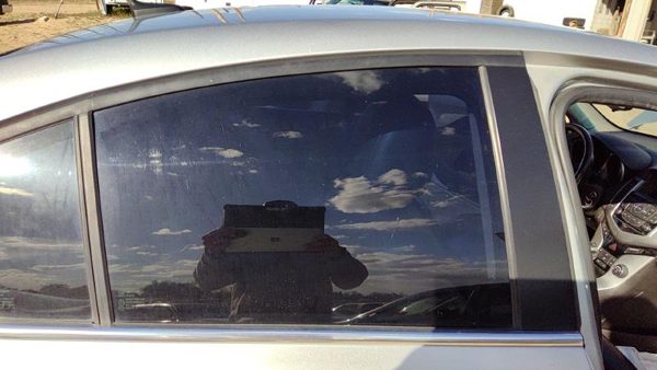 2011-2016 Chevy Cruze Passenger Right Rear Side Window Door Glass Oem Back — photo 2