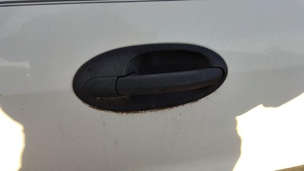 2007 Ford Freestar Outside Door Handle LH — photo 1