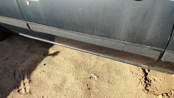 1984-1986 Toyota Camry Passenger Right Front Moulding From Door Oem Trim Strip — photo 7