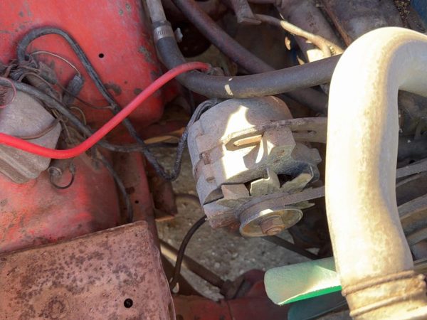 1970-1977 Ford Maverick Alternator 3.3L 40 Amp D7Az10346C — photo 1