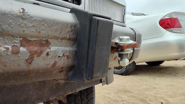 1984-1996 Jeep Cherokee Front Bumper Assembly With Brackets Oem — photo 4