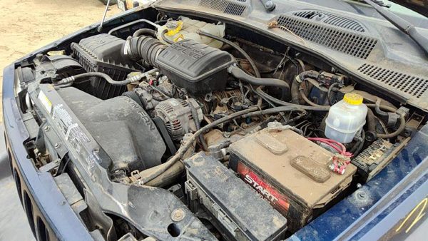 2002 Jeep Liberty Vehicle Unit Complt. Gray m5dv Blue PB7 3.7L Mt 4x4 — photo 2