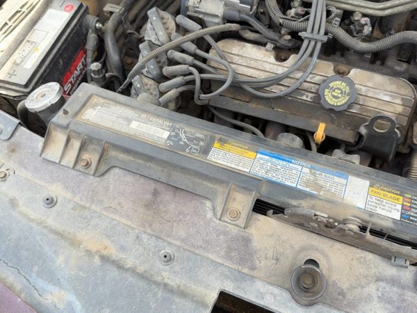 90-99 Eighty Eight Top Plastic Cover Above Radiator Support Sight Shield Oem — photo 5