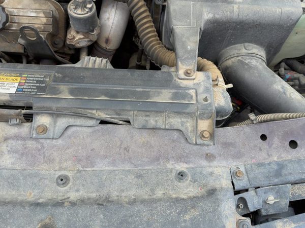 90-99 Eighty Eight Top Plastic Cover Above Radiator Support Sight Shield Oem — photo 2
