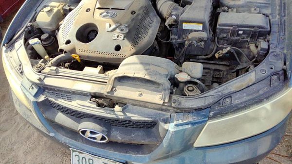 2006 Hyundai Sonata Radiator Support 641010A000 — photo 3