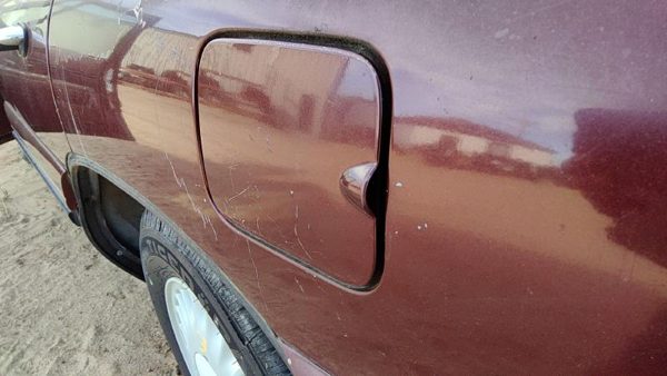 1998 Buick Lesabre Fuel Tank Door With Hinge Gas Lid Oem Filler 51B Bordeaux Red — photo 3