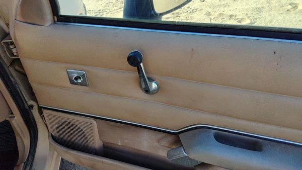 1984-1987 Ford Tempo Passenger Right Front Door Trim Panel Manual Windows Tan — photo 4