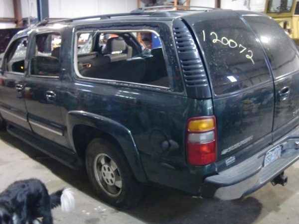 2000 Suburban 1500 Misc. Engine Part 399.GM8J00 — photo 2