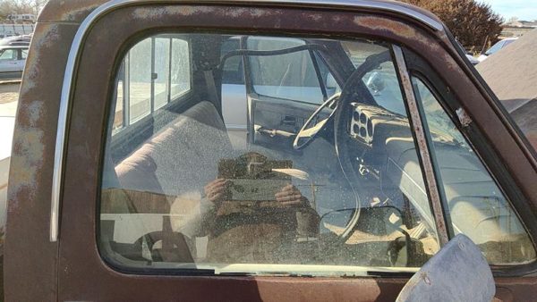 1981-1991 Gmc Sierra C3500 Passenger Right Front Side Window Door Glass Oem — photo 1