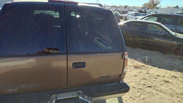 1994 Suburban 1500 Back Door Shell RH — photo 1