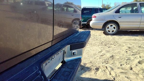 1994 Suburban 1500 Back Door Shell RH — photo 6