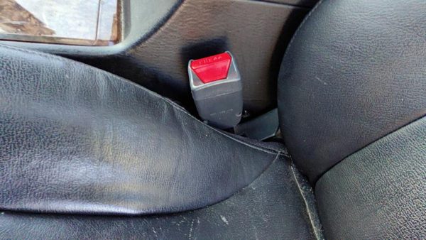 2004-2005 Hyundai Xg350 Driver Left Front Seat Belt Buckle Receiver Oem Black — photo 1