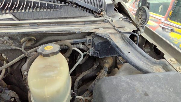 99-02 Chevy Silverado 2500 Cruise Control Servo Assembly Module With Cable Oem — photo 4