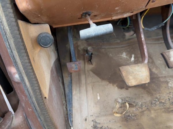 80 Chevy Silverado C20 Parking Brake Pedal Assembly Oem Complete Emergency Unit — photo 1