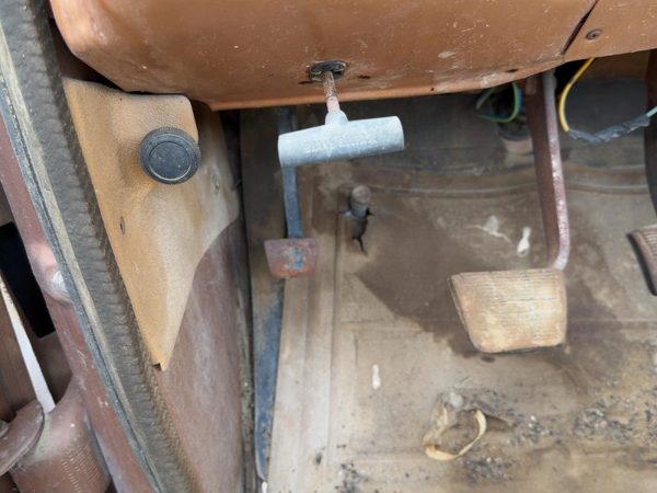 80 Chevy Silverado C20 Parking Brake Pedal Assembly Oem Complete Emergency Unit — photo 2