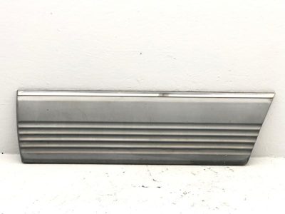 1981-1985 Mercedes 300Sd Driver Left Rear Lower Door Moulding Only 1267300805