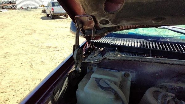 95-00 Gmc Yukon Passenger Right Hood Hinge Assembly Oem Maroon — photo 3