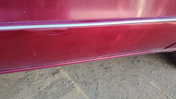 96-99 Olds 88 Passenger Right Front Moulding From Door Oem Trim Strip Red — photo 4