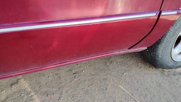 96-99 Olds 88 Passenger Right Front Moulding From Door Oem Trim Strip Red — photo 6