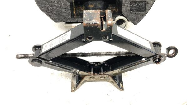 2010-2014 Subaru Impreza Jack Tool Kit Set Assembly Spare With Tray Oem — photo 4