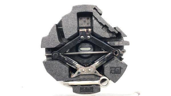 2010-2014 Subaru Impreza Jack Tool Kit Set Assembly Spare With Tray Oem — photo 3