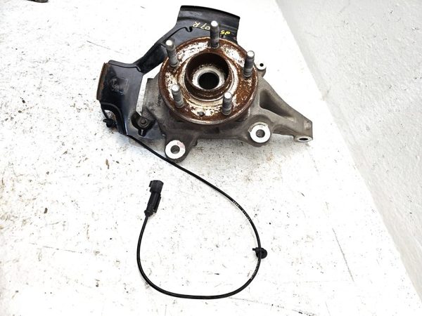 11-19 Police Interceptor Passenger Right Front Spindle Steering Knuckle With — photo 3