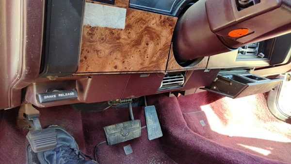 1982-1996 Buick Century Lower Dash Under Column Knee Bolster Trim Panel Oem — photo 3