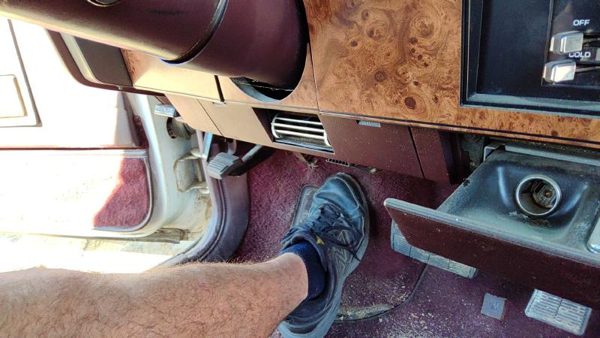 1982-1996 Buick Century Lower Dash Under Column Knee Bolster Trim Panel Oem — photo 6