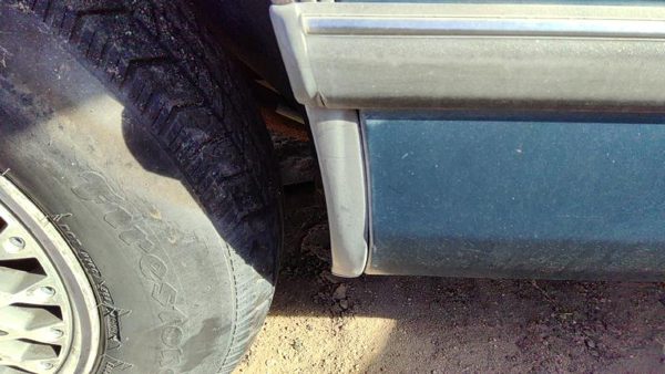1988-1991 Olds Cutlass Cierra Passenger Right Rear Wheel Flare Moulding Oem Back — photo 3