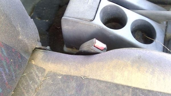1996 Geo Tracker Passenger Right Front Seat Belt Buckle Receiver Oem Black — photo 5
