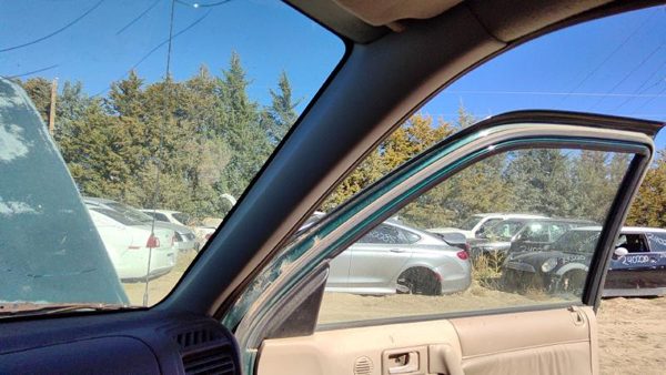 1998-2002 Honda Passport Passenger Right A Pillar Trim Windshield Oem Bge Beige — photo 2