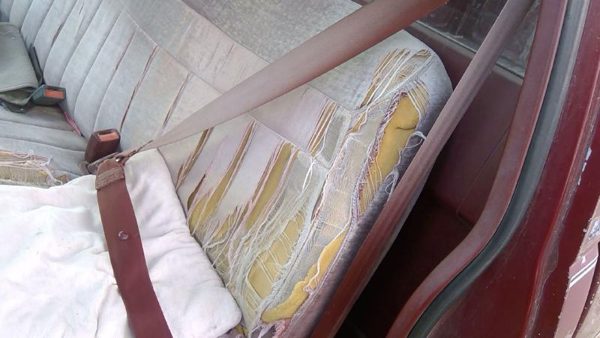 1988 Gmc Sierra 2500 Driver Left Front Seat Belt Retractor Oem Shoulder Red — photo 1
