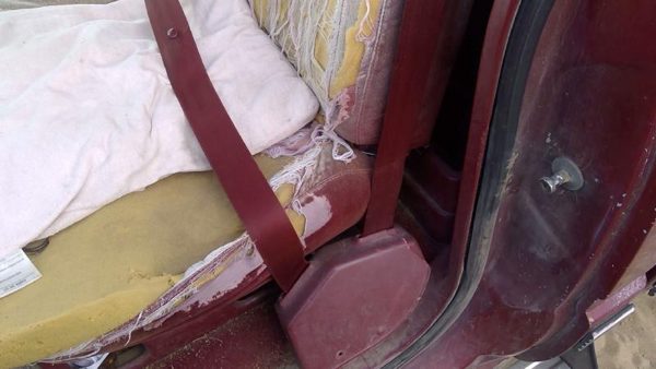 1988 Gmc Sierra 2500 Driver Left Front Seat Belt Retractor Oem Shoulder Red — photo 6