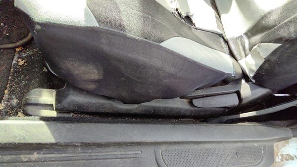 2000-2005 Mitsubishi Eclipse Driver Left Side Seat Trim Panel Oem Black — photo 2