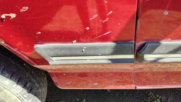 1987-1991 Ford F150 Driver Left Moulding From Fender Oem Trim Strip — photo 1