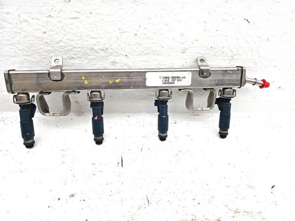 2006-2013 Mazda 3 Complete Fuel Rail With Injectors Set Loaded Oem 2.3L — photo 1