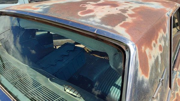 1964 Ford Thunderbird Quarter Panel Moulding Coupe RH — photo 10