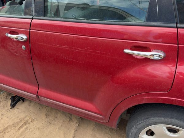 2009 Chrysler PT Cruiser Rear Door LH Inferno Red Prh — photo 1